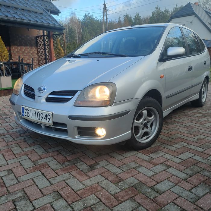 Nissan Almera Tino 1.8 b