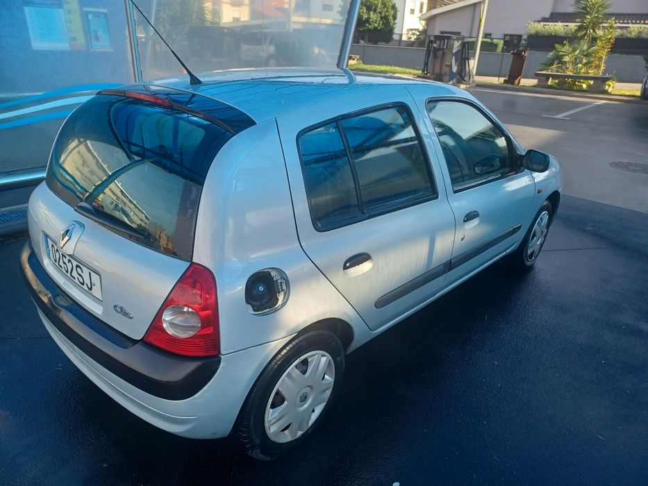 Renault clio 1.2 16v - 2002