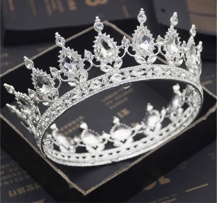 Корона на голову кругла круглая для торта торт