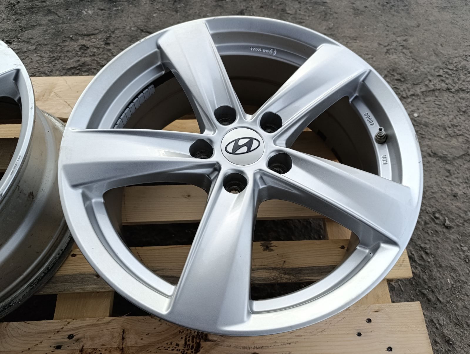 Легкосплавні диски 5*114,3 R17 титани Hyundai r17