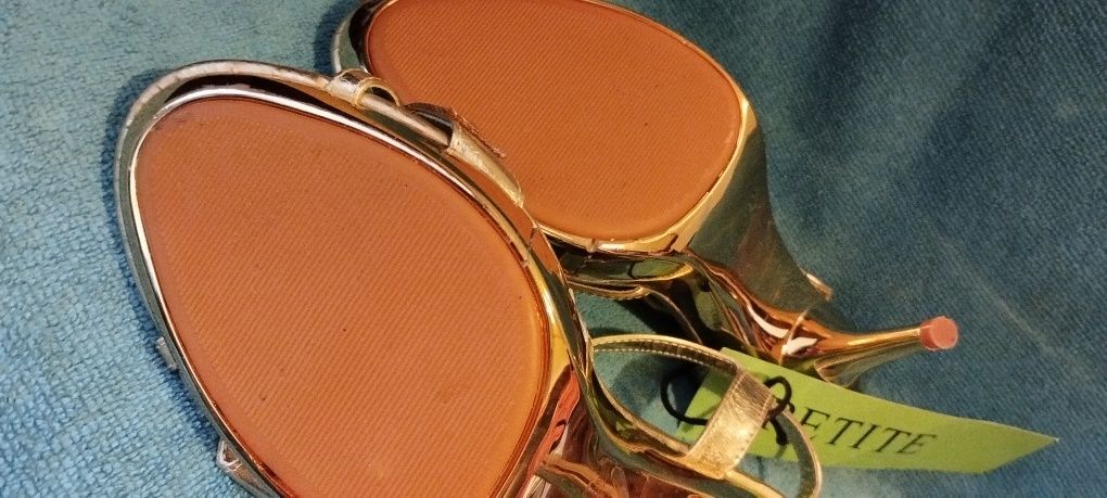 Buty na imprezę nowe złote rozmiar 37 wkładka 24