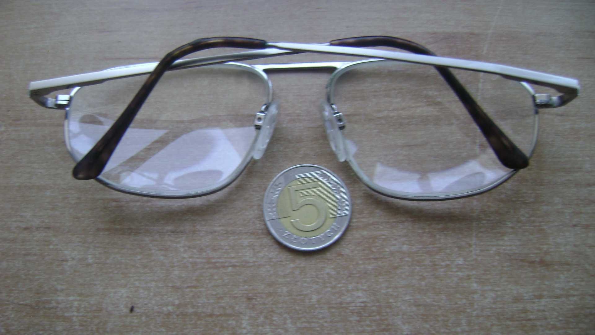 Starocie z PRL - Okulary męskie korekcyjne +3 dioptrie rozstaw 14 cm