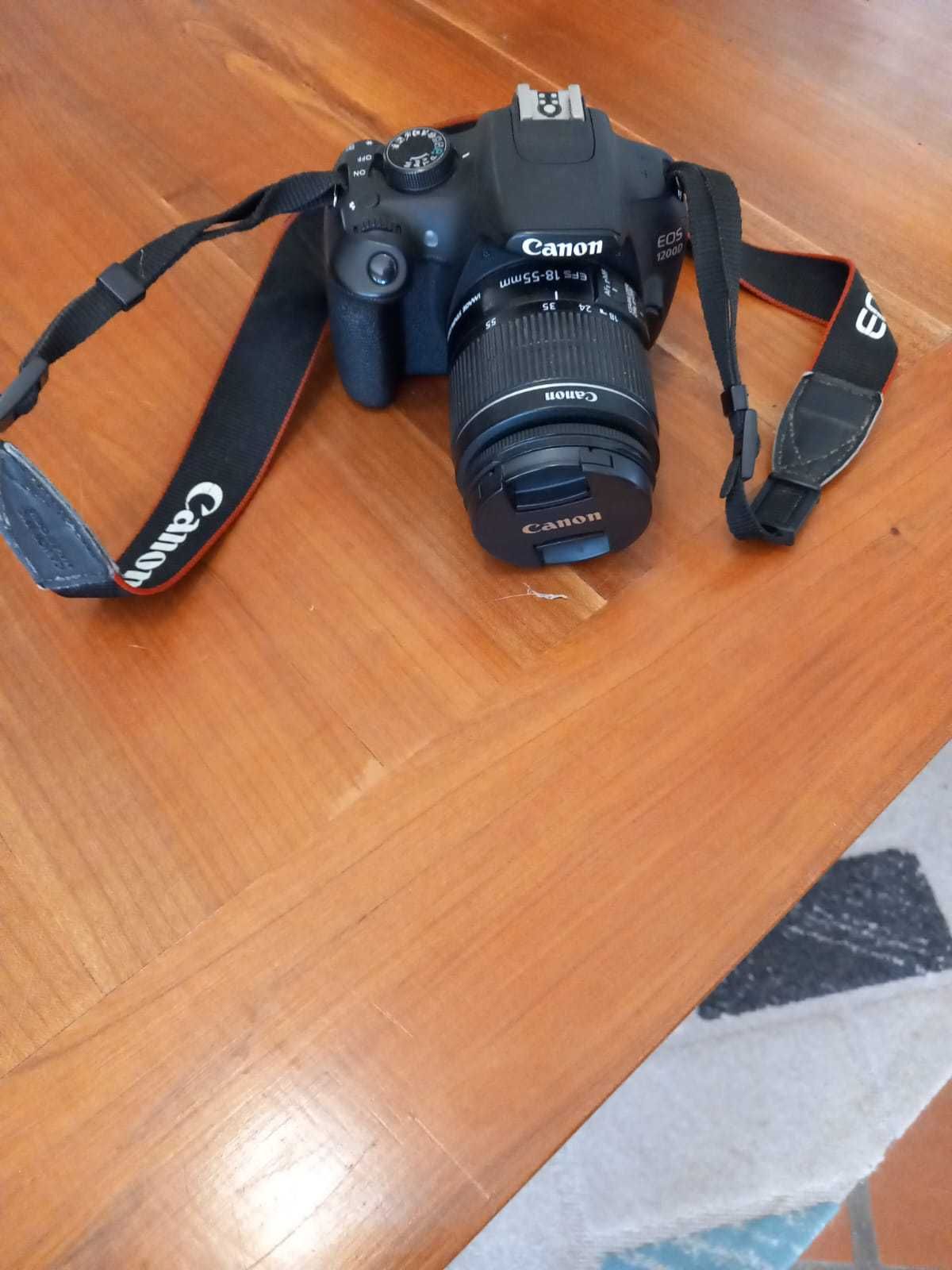 Máquina Fotográfica  Canon EOS 1200D