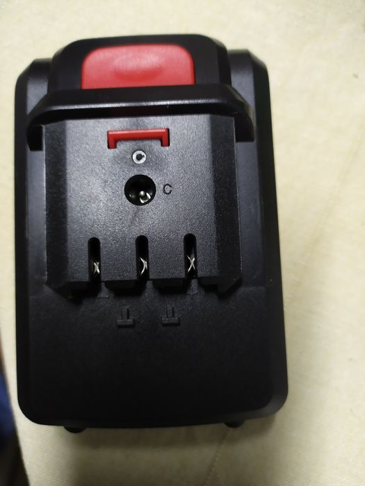 Bateria para serra eléctrica manual