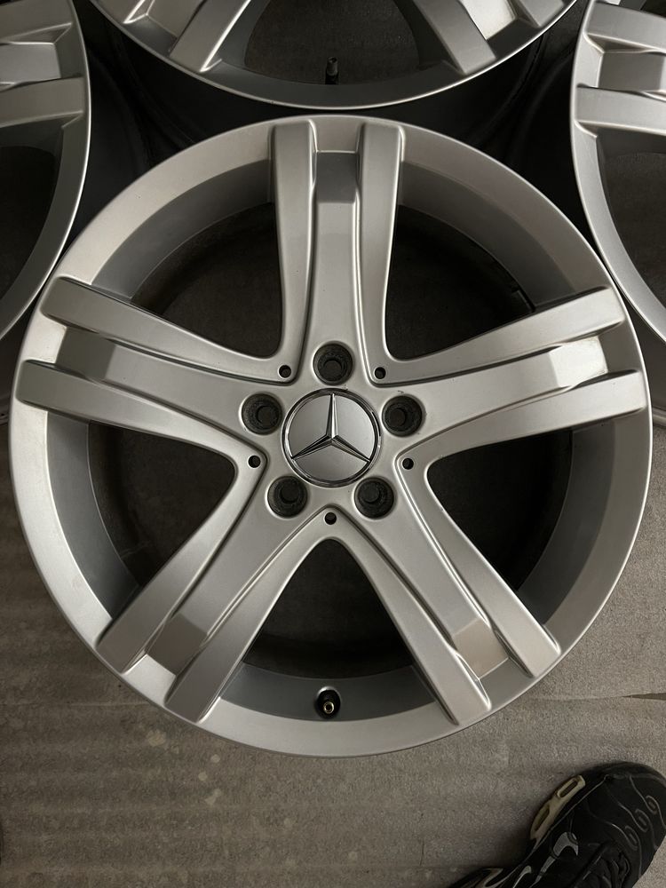 Диски R17 5x112 Et47 7.5J. Mercedes W204 W205 W212 W164 W447 W639 Vito