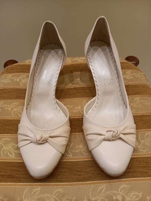 Buty ślubne ekri, wizytowe czółenka rozm. 34,35,36,41