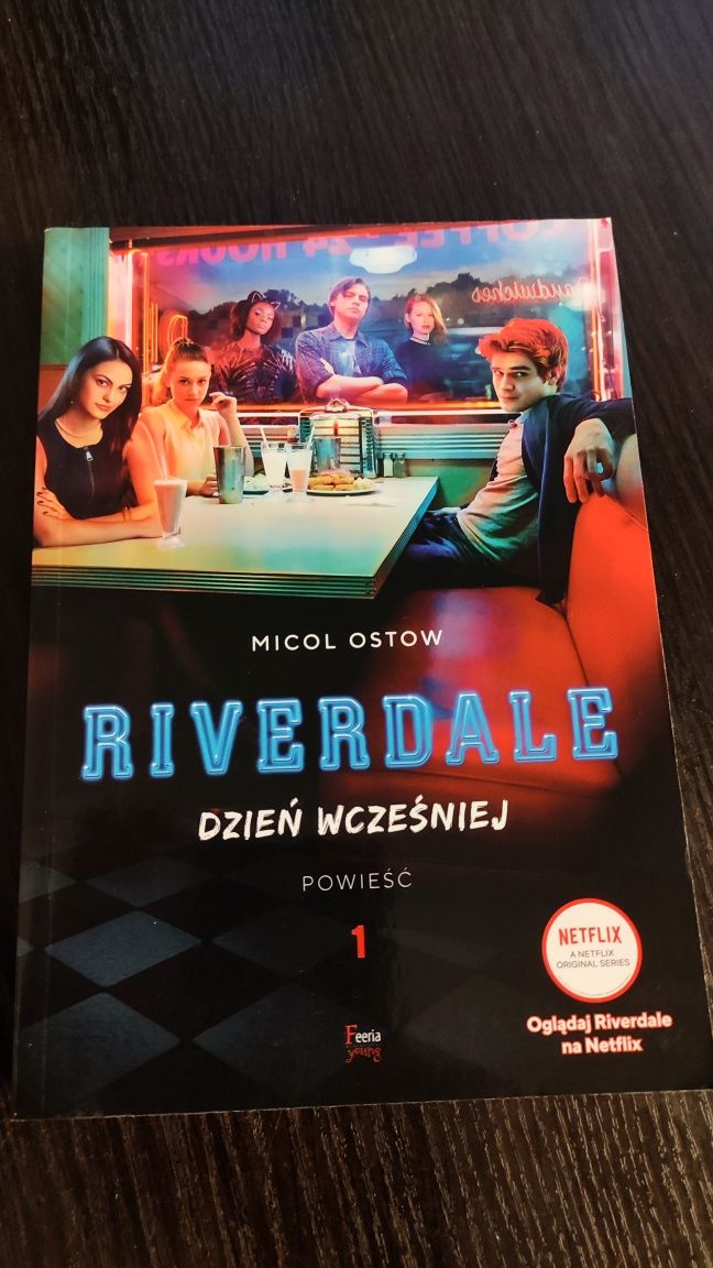 Riverdale Dzień Wcześniej Powieśc 1