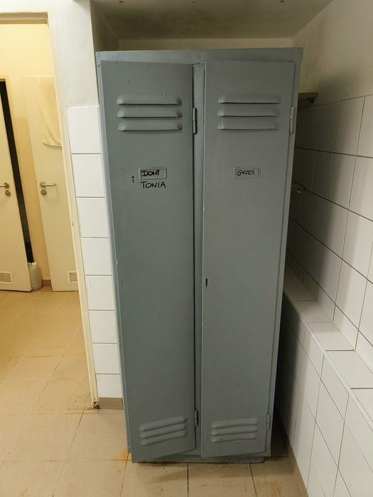Szafa stalowa 3 szt.
