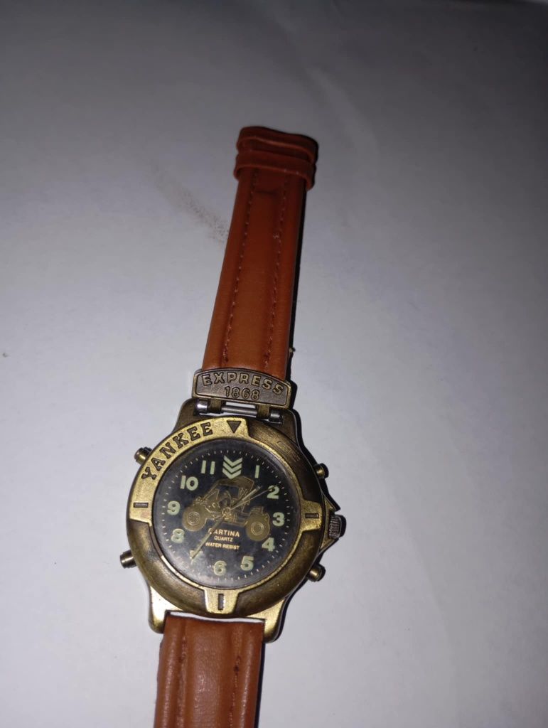 25€ relógio marca YANKEE original entrego em Rio tinto ou envio CTT