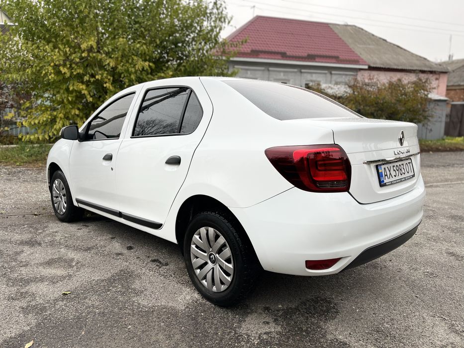 Рено логан 2020 год