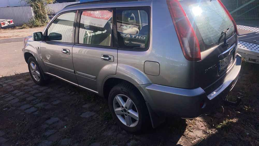 Nissan X-Treil 4/4