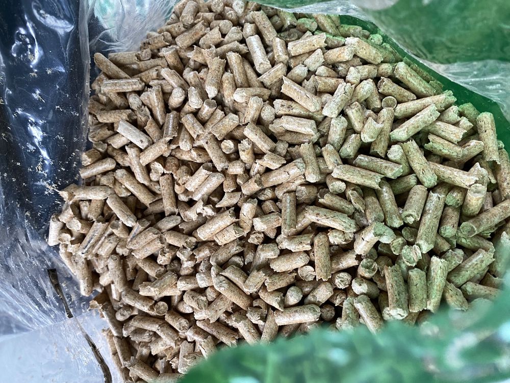 ** Pellet OD RĘKI DOSTĘPNY ** 6mm, SOSNOWY - Jasny JAKOŚĆ worki 15kg