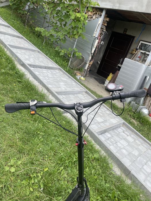 Продам електросамокат Kugoo Kirin M4 pro +