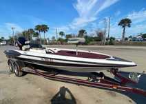 Лодка Triton TR21 + Лафет + Mercury 225 EFI Америка човен