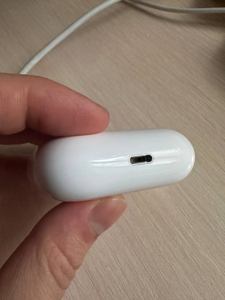 Ladowarka do Airpods pro 1 Pudelko A2190