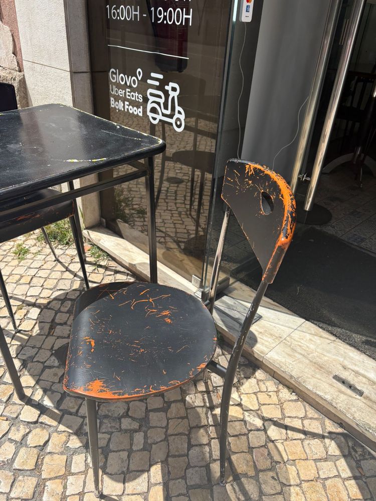 Jogo de Mesa com cadeira