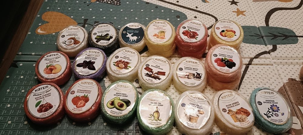 Mydełka peelingujace w gąbce