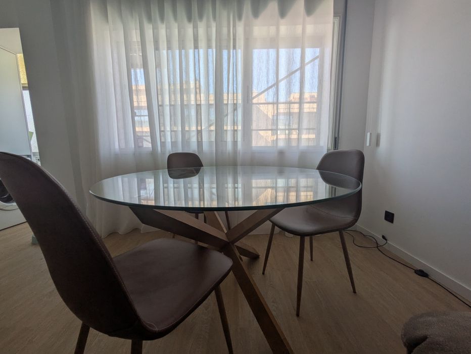 Mesa Vidro e Madeira