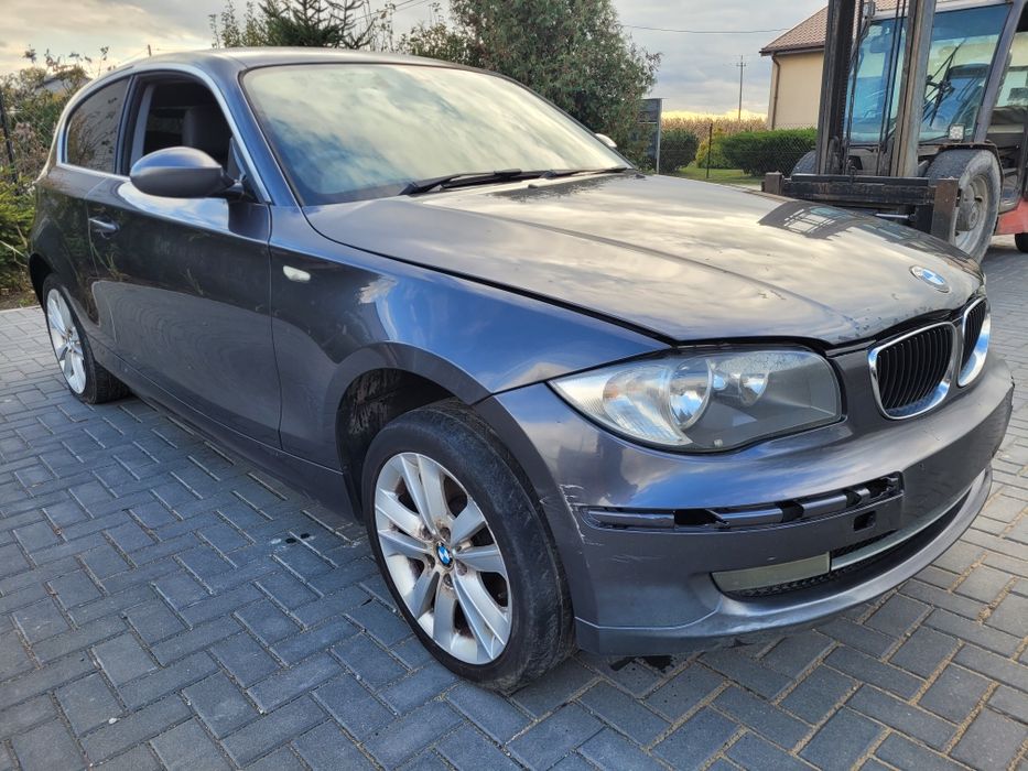 BMW e81 Anglik Brak silnika sparkling graphite A22 drift 123d