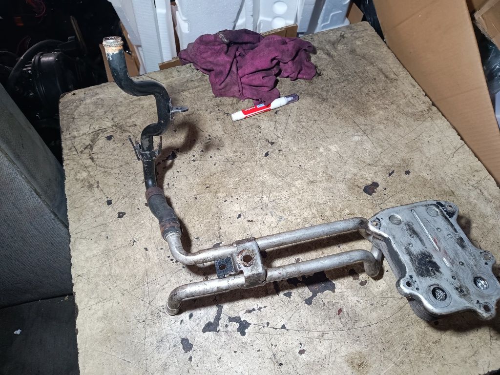 Chłodnica oleju przewody rurki 1.4tsi VW Golf V oryginał komplet