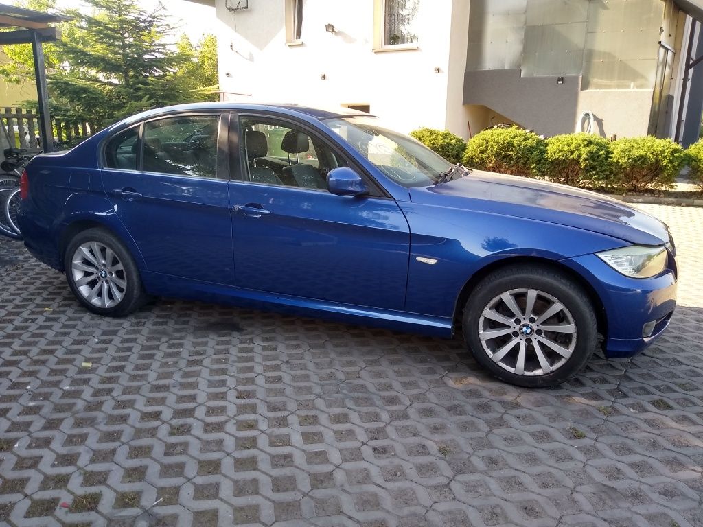 Karoseria BMW E90 E91 MONTEGOBLAU Lift Masła Zderzak Błotnik Drzwi