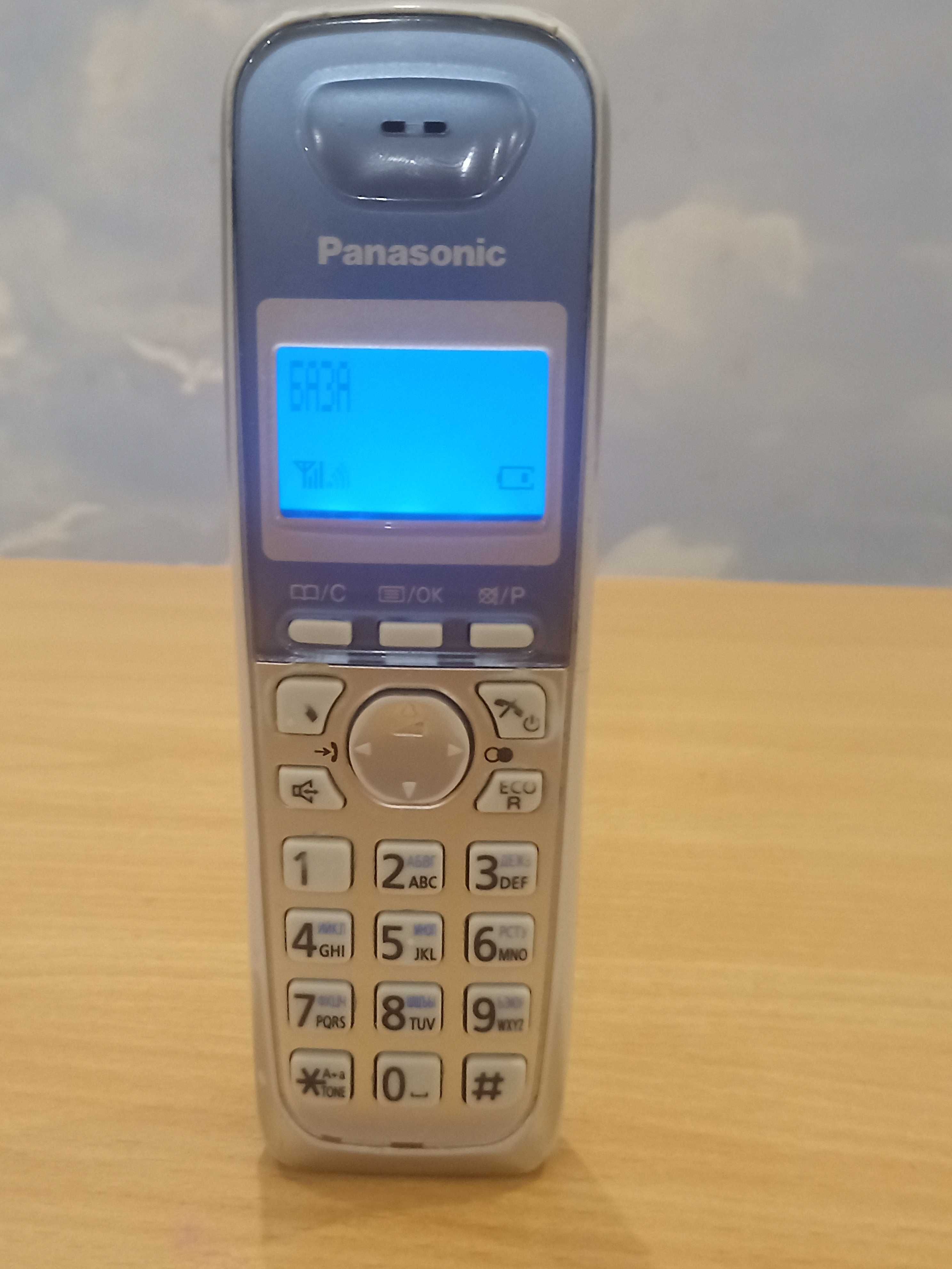 Радиотелефон DECT Panasonic KX-TG5211UA