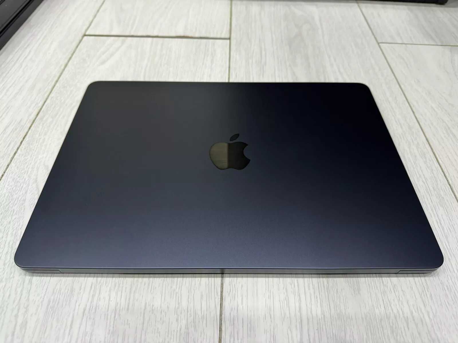 MacBook Air 13 2022 M2 8GB RAM 256GB SSD Midnight 35 ц. MLY33 Гарантія