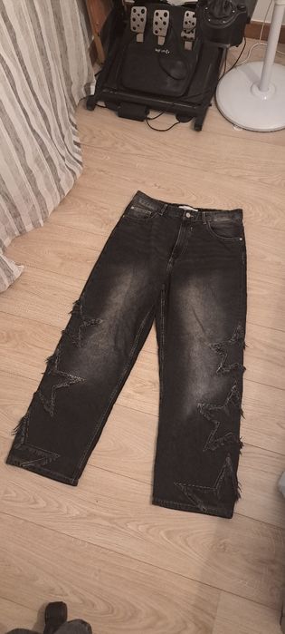 Baggy jeans com estrelas
