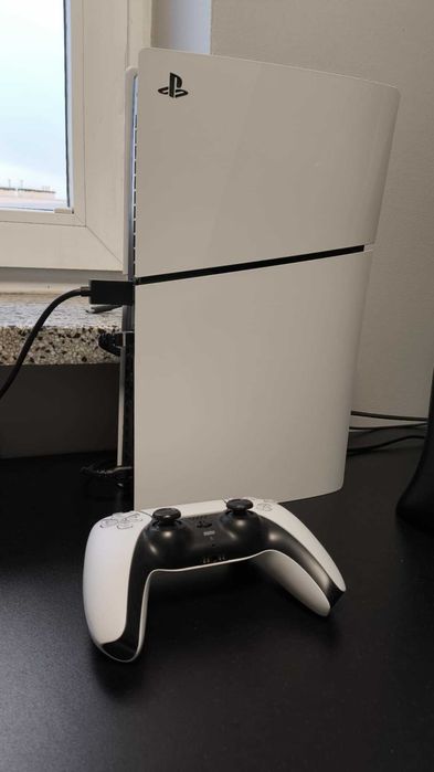 ps5 slim z napedem gwarancja