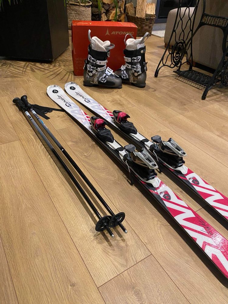 Skis Dynastar Exclusive Elite (159cm) + botas Atomic + bastões novos