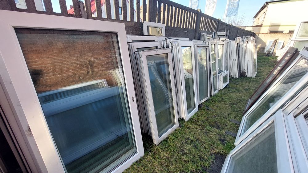 Skrzydła z okien PCV jako świetliki, przeszklenia, fix,