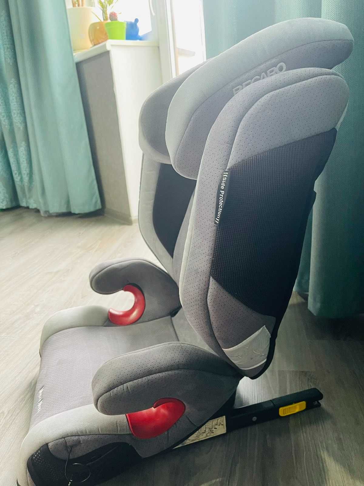 Продам детское автокресло recaro monza nova