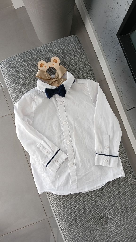 Elegancka koszula dla chłopca z muszką r.92