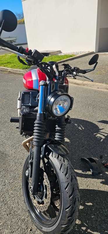 Tampas laterais C.RACER para Yamaha XSR 700