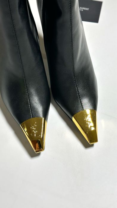 Ботильйони YSL.