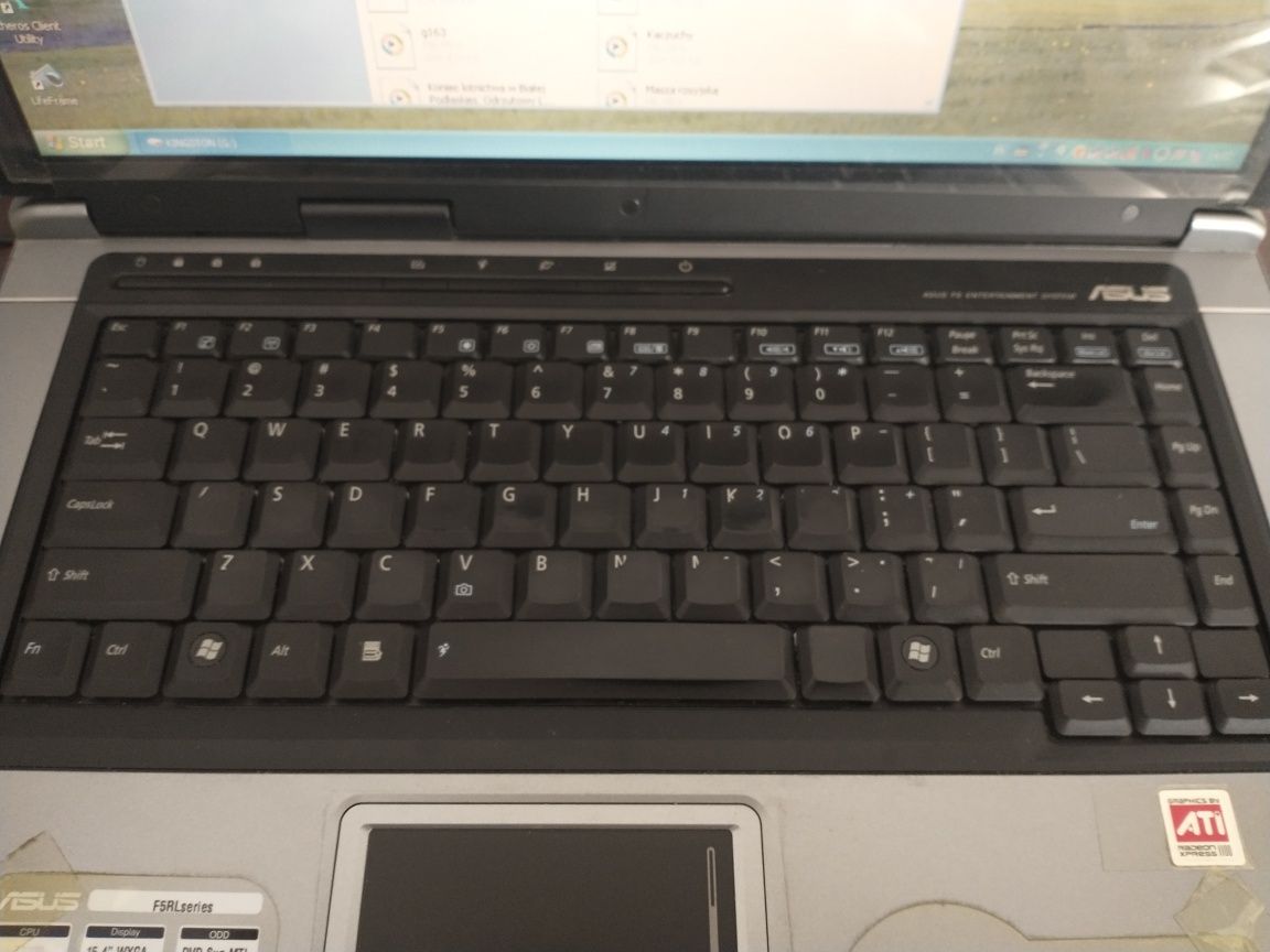 Laptop Asus F5RL.