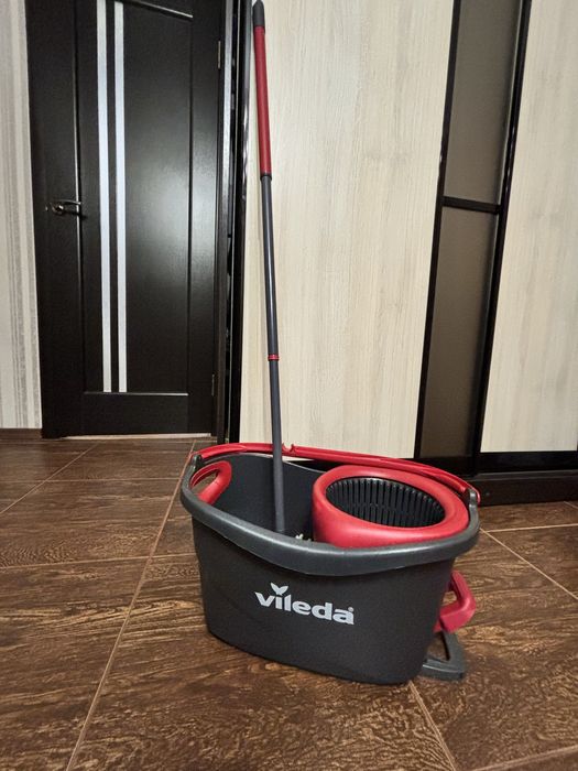 Продам швабру Vileda