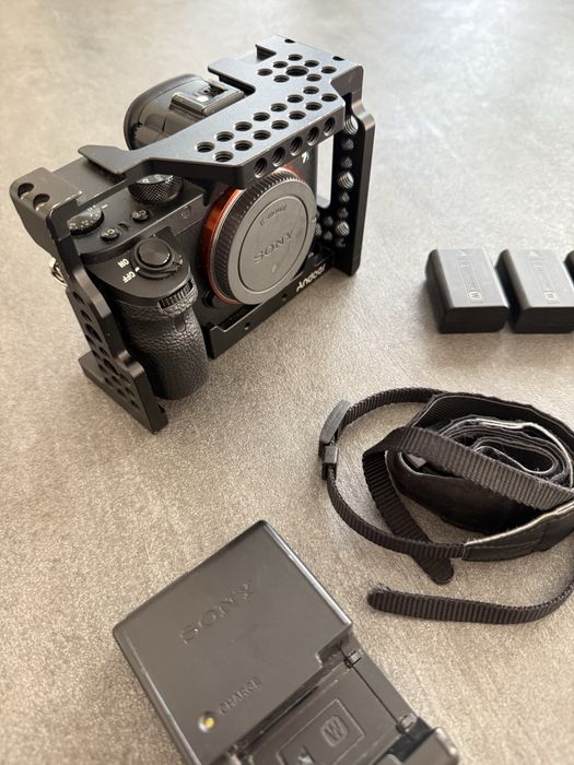 Bezlusterkowiec Sony a7sII - pelen zestaw, 5 baterii, super stan!