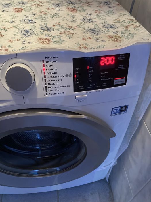 Maquina roupa AEG