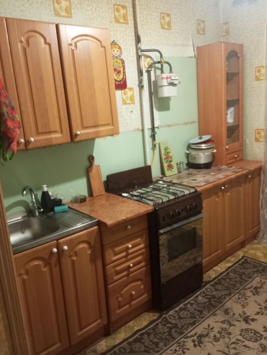 Алмазний. Автовокзал, 23 Вересня, 900гр. ціна за добу,5 окремих спальн