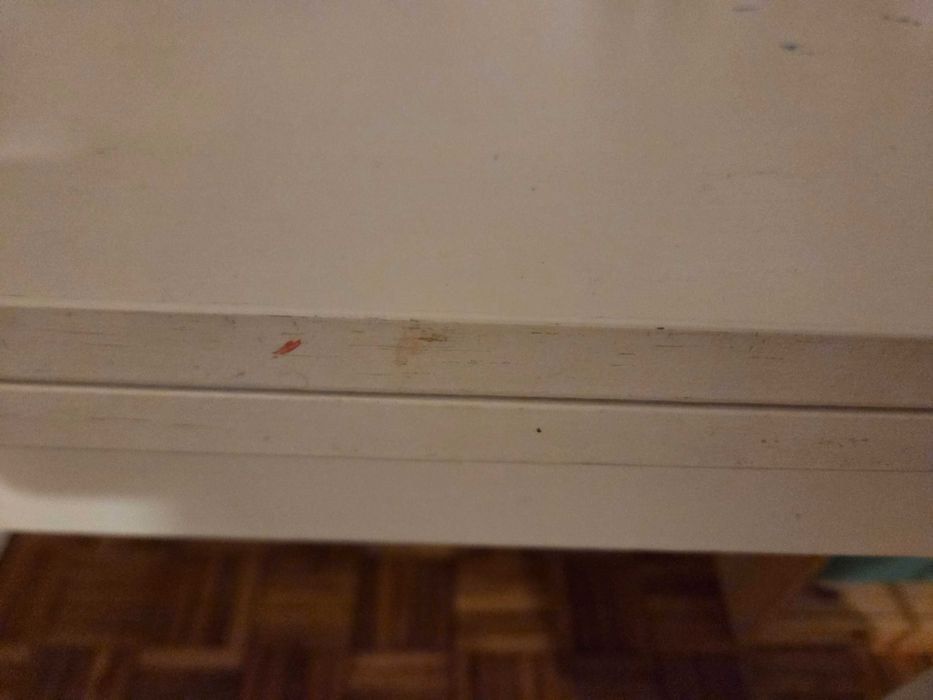 Mesa Ikea usada como secretária