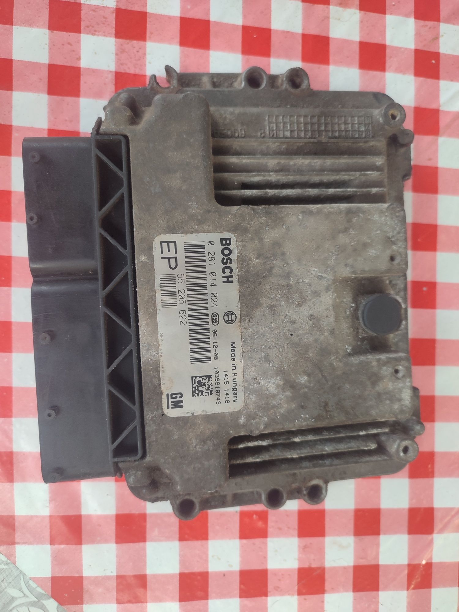 Komputer sterownik ECU opel astra h 1.9 CDTI 120 km