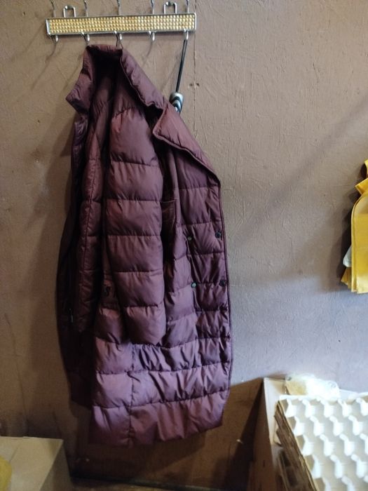 Пальто зимнее отличное новое