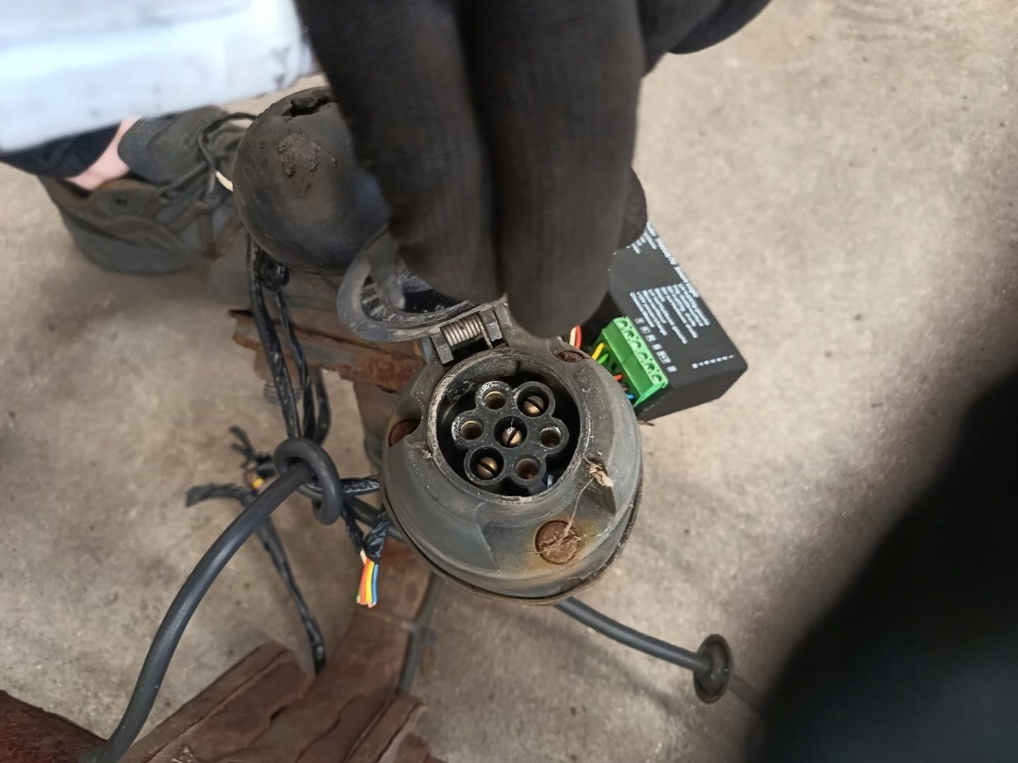 OPEL MOKKA HAK HOLOWNICZY INSTALACJA MODUL WITTER 7PIN