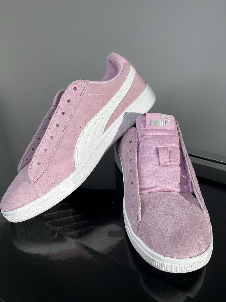 Продаю нові жіночі замшові рожеві кросівки puma оригінальні 36 розмір