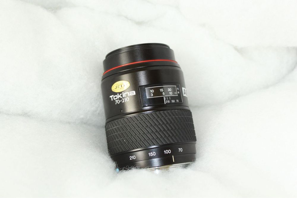 Tokina 70-210 mm f/4-5.6 – obiektyw zoom do lustrzanek