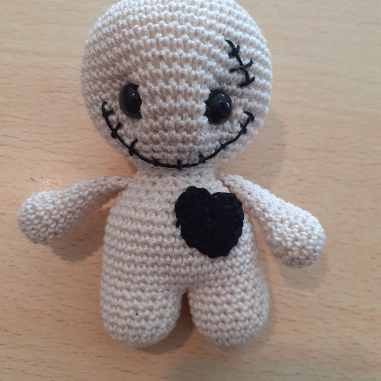 Voodoo boneco crochet amigurumi