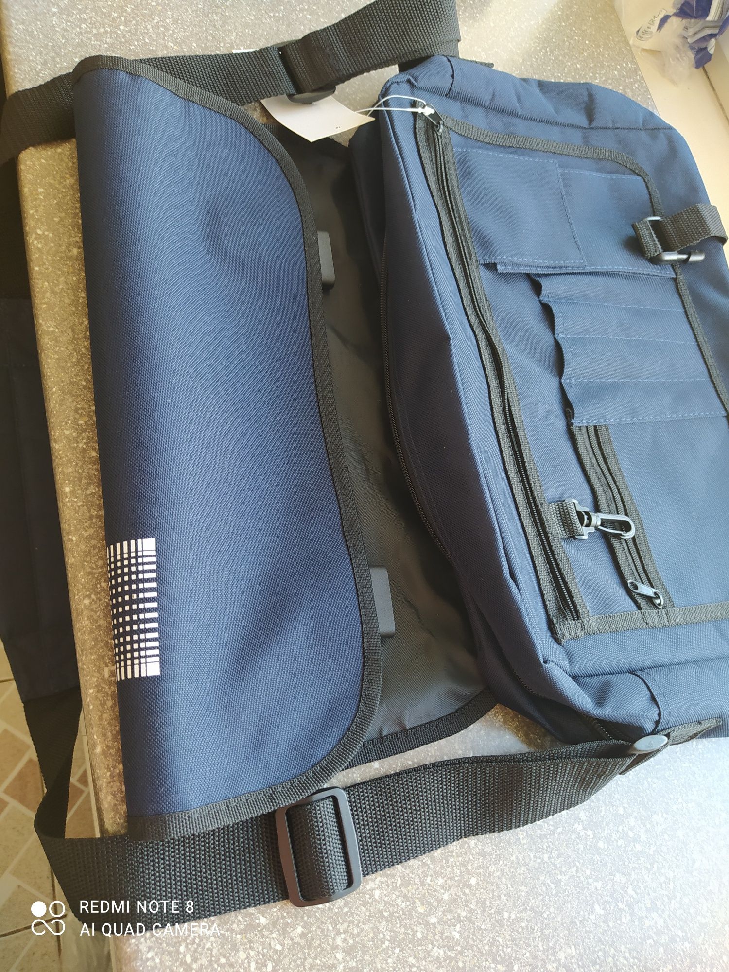 Nowa torba na laptopa .
