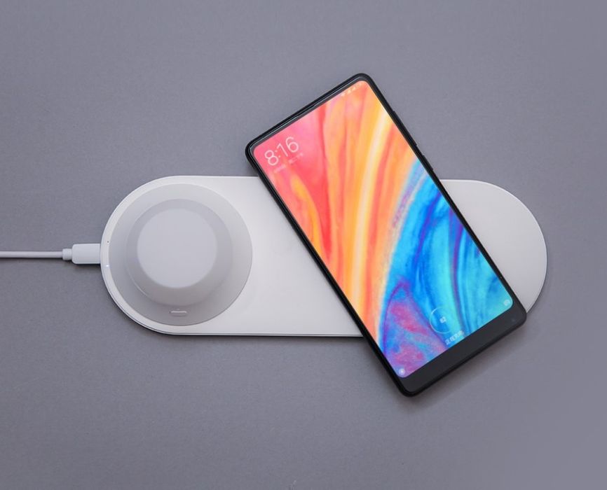 Нічник + бездротовий ЗП Yeelight Wireless charge nightlight