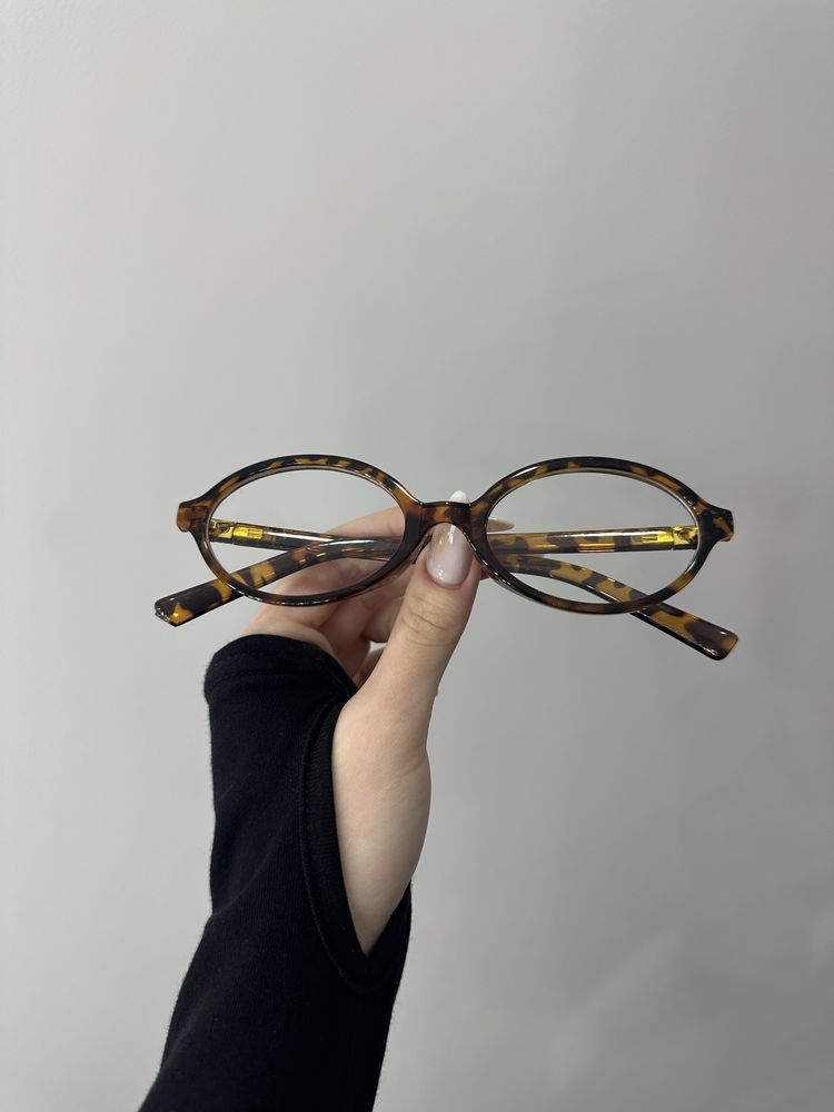 Очки типа miu miu